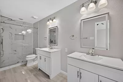 1618 San Francisco Street, Carrollton, TX 75007 - Photo 22