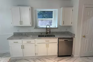 841 Collins Blvd, Cedar Hill, TX 75104 - Photo 12