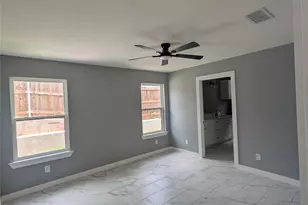 5523 San Jacinto Dr, Granbury, TX 76048 - Photo 12