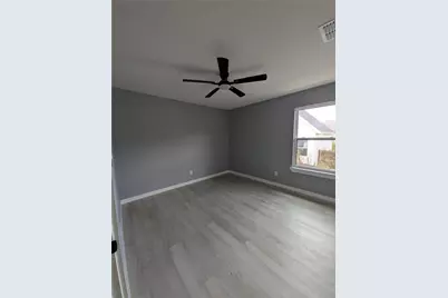 5523 San Jacinto Drive #9, Granbury, TX 76048 - Photo 18