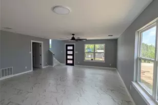 5523 San Jacinto Dr, Granbury, TX 76048 - Photo 4