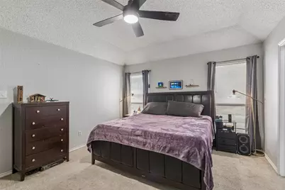 6215 Sandybrook Drive, Arlington, TX 76001 - Photo 12