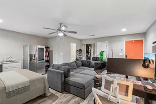 6215 Sandybrook Dr, Arlington, TX 76001 - Photo 26