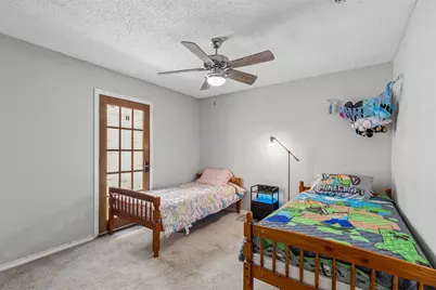 6215 Sandybrook Drive, Arlington, TX 76001 - Photo 20