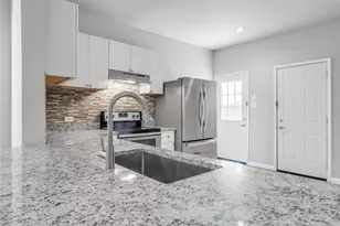 1133 Jamie Dr, Grand Prairie, TX 75052 - Photo 6