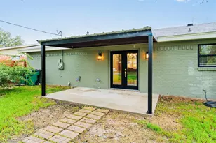 504 N Main St, McGregor, TX 76657 - Photo 36