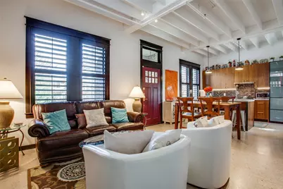 1038 Kings Highway #1, Dallas, TX 75208 - Photo 4