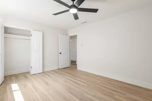 2134 Bowie Dr, Carrollton, TX 75006 - Photo 8