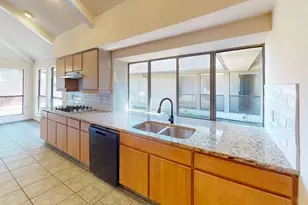 3717 Atrium Dr, Plano, TX 75075 - Photo 6