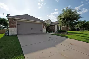 1309 N Houston St, Royse City, TX 75189 - Photo 2