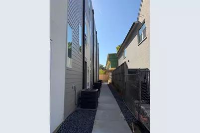 2204 Lovedale Avenue #101, Dallas, TX 75235 - Photo 38