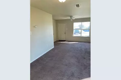 409 E College Street, Terrell, TX 75160 - Photo 2