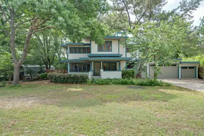 1301 Dublin Street, Grapevine, TX 76051 - Photo 2