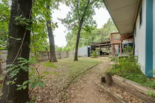 1301 Dublin St, Grapevine, TX 76051 - Photo 32