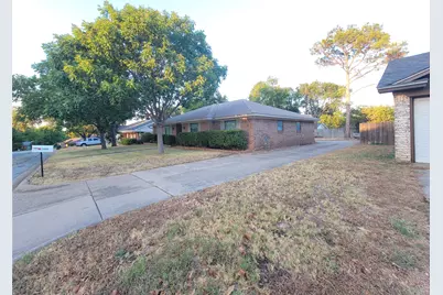 7405 Pinehurst Drive W, Fort Worth, TX 76134 - Photo 32