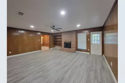 7405 Pinehurst Drive W, Fort Worth, TX 76134 - Photo 16