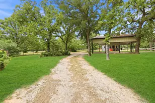 992 FM 2210, Bridgeport, TX 76426 - Photo 24