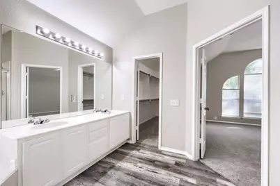 605 Oakbrook Drive, Burleson, TX 76028 - Photo 26