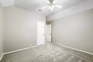 605 Oakbrook Dr, Burleson, TX 76028 - Photo 22