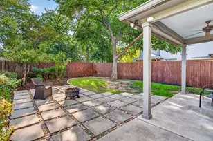 415 Templeton Dr, Fort Worth, TX 76107 - Photo 36