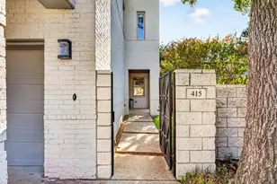 415 Templeton Dr, Fort Worth, TX 76107 - Photo 4