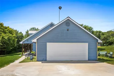 1088 Bub Hill Road, Whitewright, TX 75491 - Photo 20