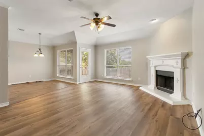 14032 Sand Hills Drive, Fort Worth, TX 76052 - Photo 10