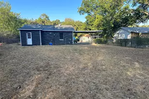 137 Lynn Dr, Azle, TX 76020 - Photo 8