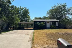137 Lynn Dr, Azle, TX 76020 - Photo 14