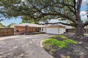 10507 Royalwood Dr, Dallas, TX 75238 - Photo 22