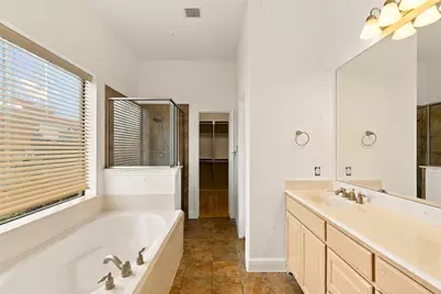 722 Arbol, Irving, TX 75039 - Photo 18