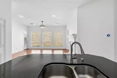 722 Arbol, Irving, TX 75039 - Photo 10