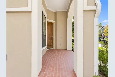 722 Arbol, Irving, TX 75039 - Photo 4