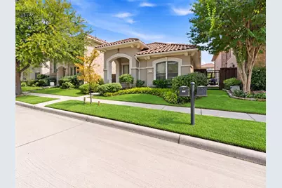 722 Arbol, Irving, TX 75039 - Photo 2