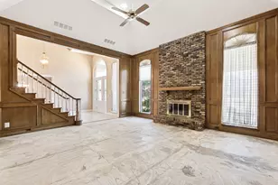 2605 Oak Point Dr, Garland, TX 75044 - Photo 4