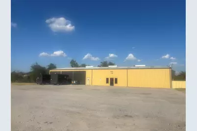 105 Factory Outlet Avenue, Mineral Wells, TX 76067 - Photo 1