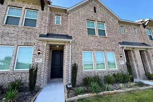 5720 Lakeview Dr, Watauga, TX 76148 - Photo 1