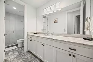 2011 N Prairie Ave, Dallas, TX 75204 - Photo 32