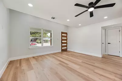 3815 Harlingen Street, Dallas, TX 75212 - Photo 12