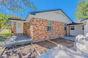 605 Lloyd, Italy, TX 76651 - Photo 4