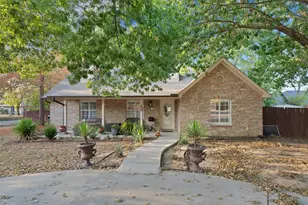 600 E Jacob St, Pilot Point, TX 76258 - Photo 1