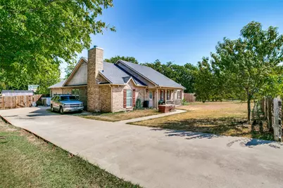 7647 Blanchard Way, Fort Worth, TX 76126 - Photo 2
