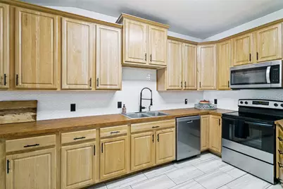 7647 Blanchard Way, Fort Worth, TX 76126 - Photo 6