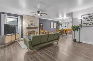 2521 Anzio Dr, Dallas, TX 75224 - Photo 2