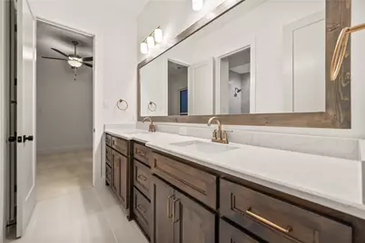 1031 Ranch Vista Road, Granbury, TX 76049 - Photo 16