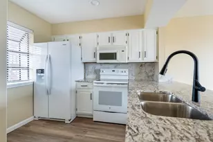 205 Henry M Chandler Dr, Rockwall, TX 75032 - Photo 6