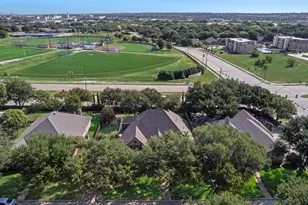 6813 Vista Ridge Dr E, Fort Worth, TX 76132 - Photo 4