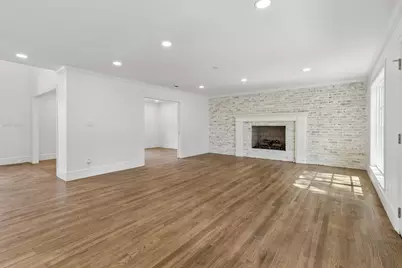 13907 Carillon Drive, Dallas, TX 75240 - Photo 12