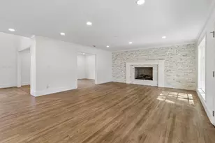 13907 Carillon Dr, Dallas, TX 75240 - Photo 12
