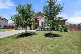 5600 Log Cabin Ct, Midlothian, TX 76065 - Photo 2